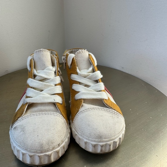 Zara Kids Shoe, size 9C, retro colours, zip side - Picture 3 of 7